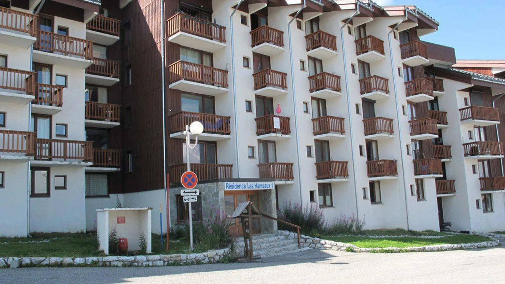 Studio Avec Mezzanine Proche Des Pistes A Plagne Village - Fr-1-181-2626 La Plagne-Tarentaise 0*,  France